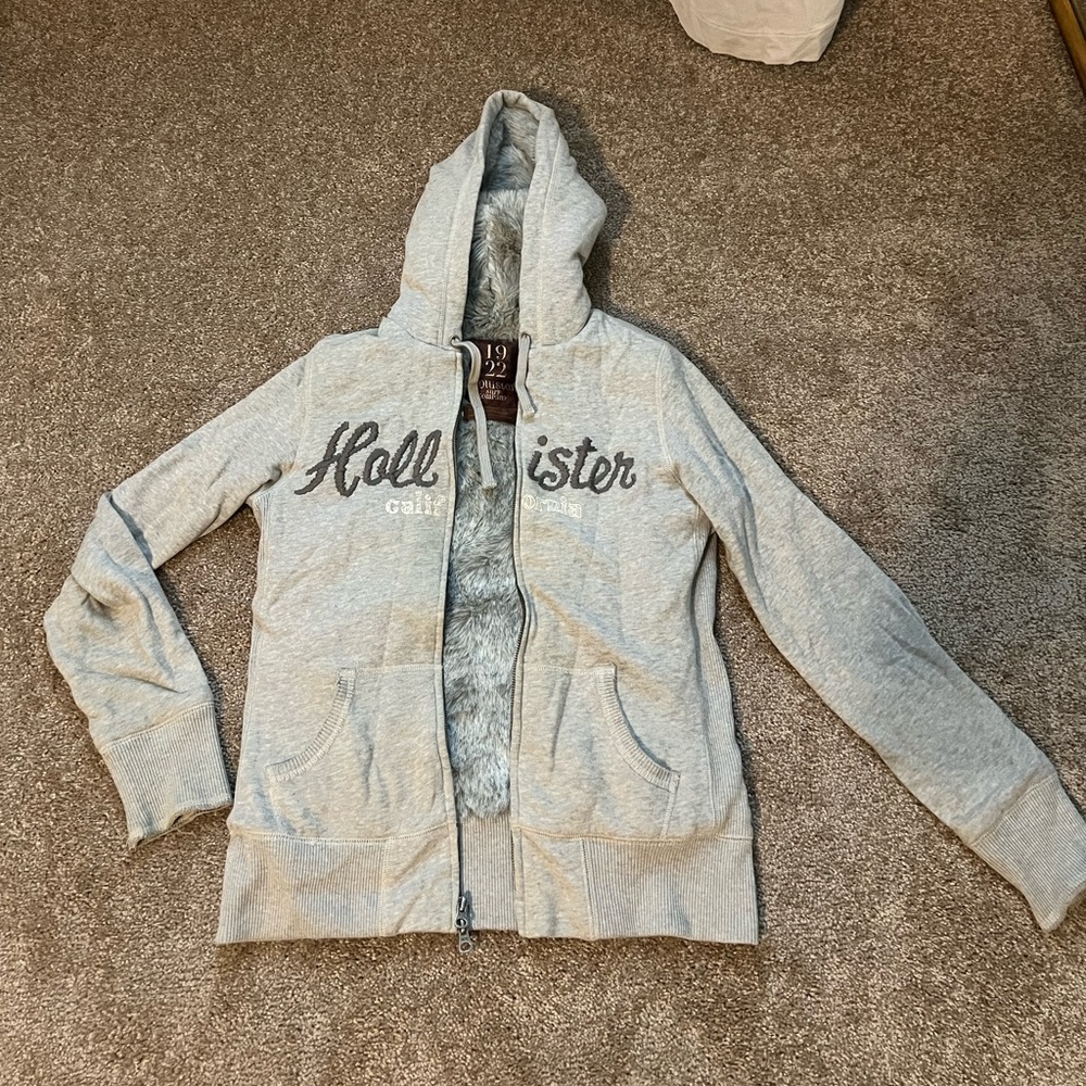 Hollister Faux Fur Lined Gray Zip-Up Hoodie